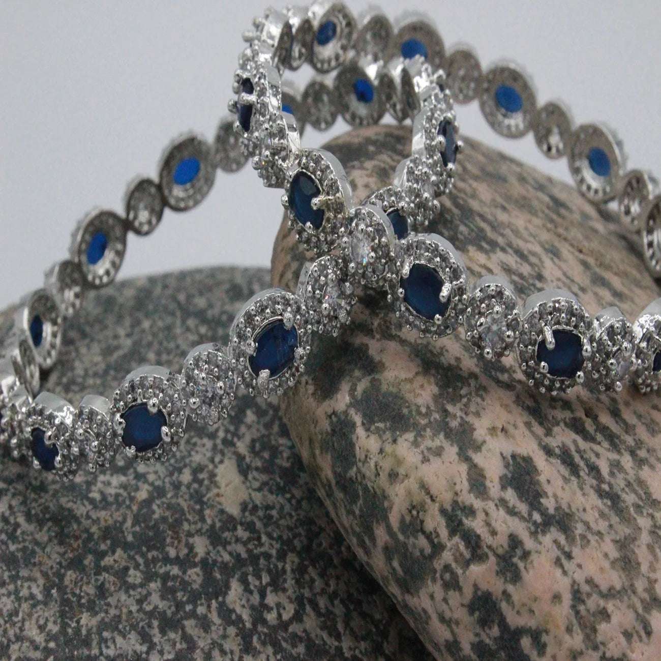 Round cut Blue Gem Bracelet