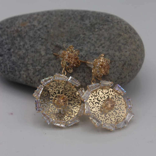 OUTLINED DROP EARRINGS