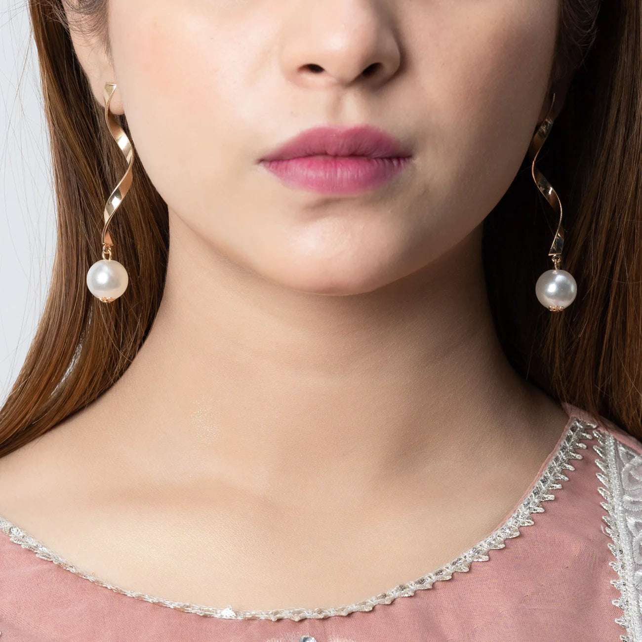 PRECIOUS STUD EARRINGS