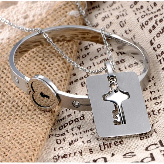Stainless Steel Heart Lock and Oval Key Couple Bracelet