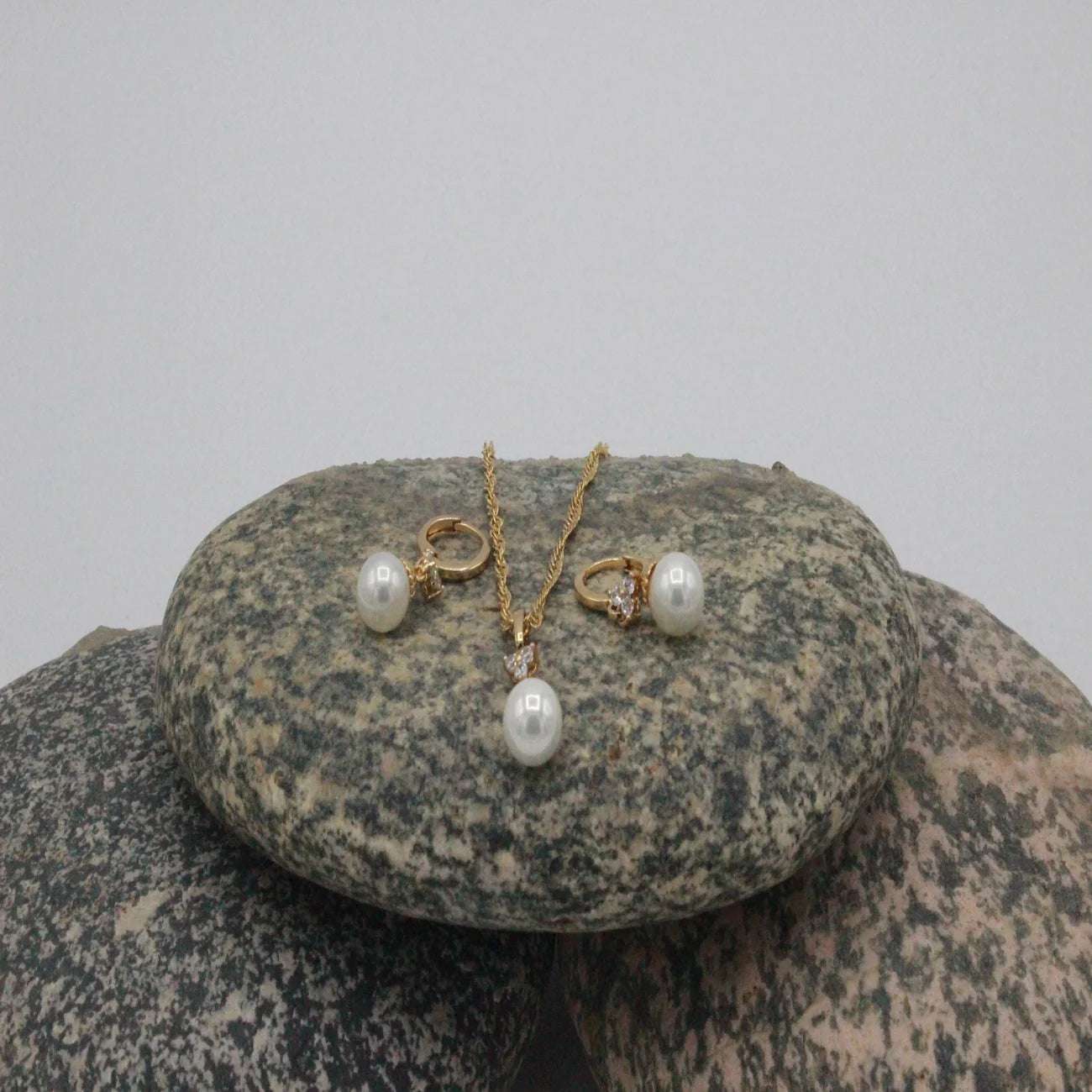 Pearl Necklace Set Earings