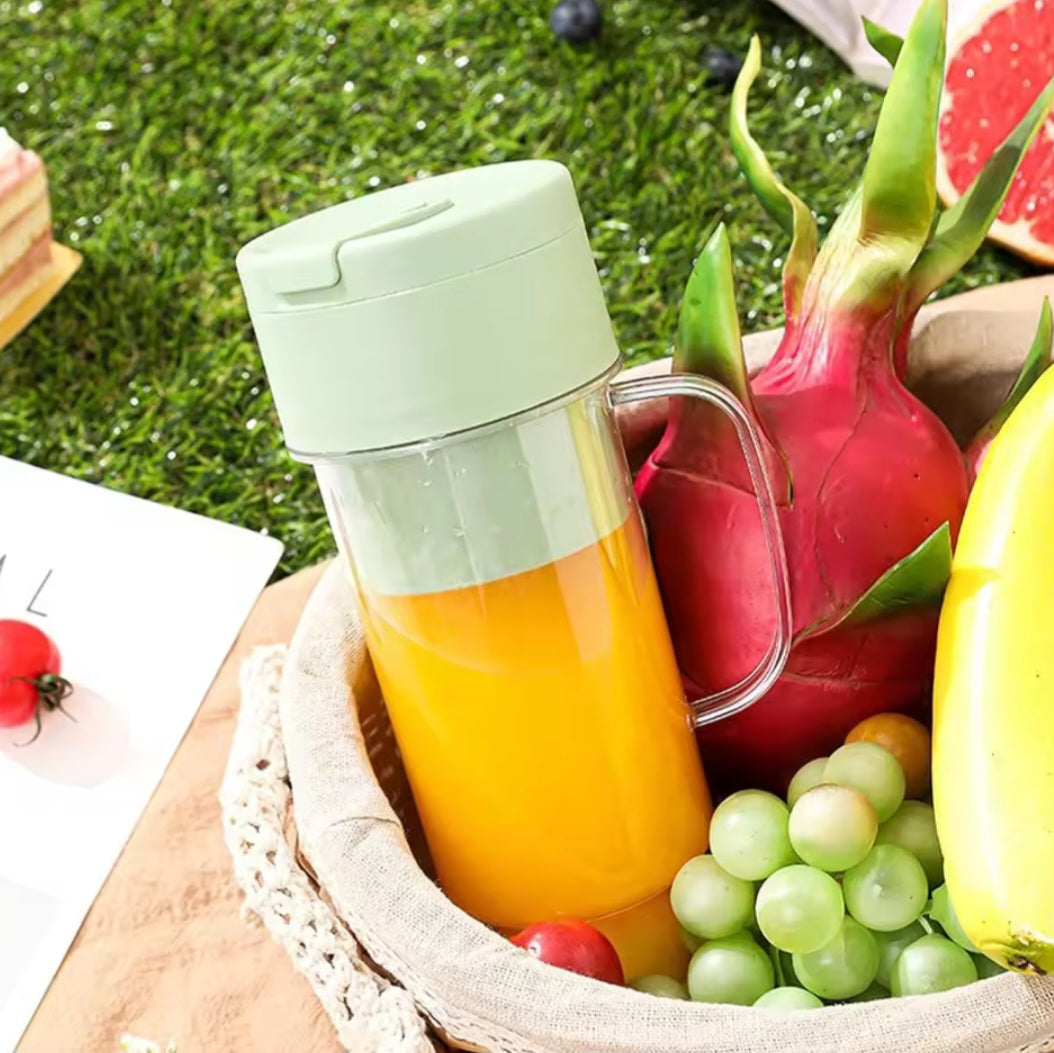 Rechargeable Fast Glass Juicer + Free Silicon Straw