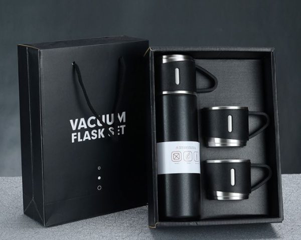 Stainless Steel Vacuum Flask Set – 500ml With 3 Cups (Gift Box )